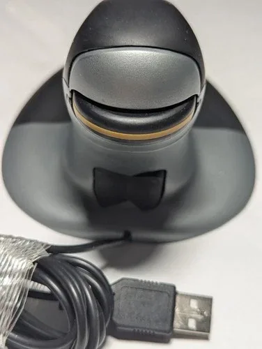 Penguin Ambidextrous Vertical Mouse Wired Medium - 9820100