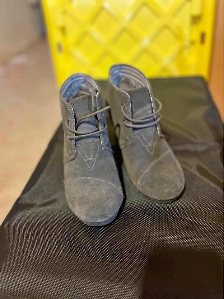 Toms grey suede wedge booties