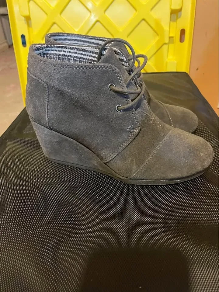 Toms grey suede wedge booties image indicator(5)