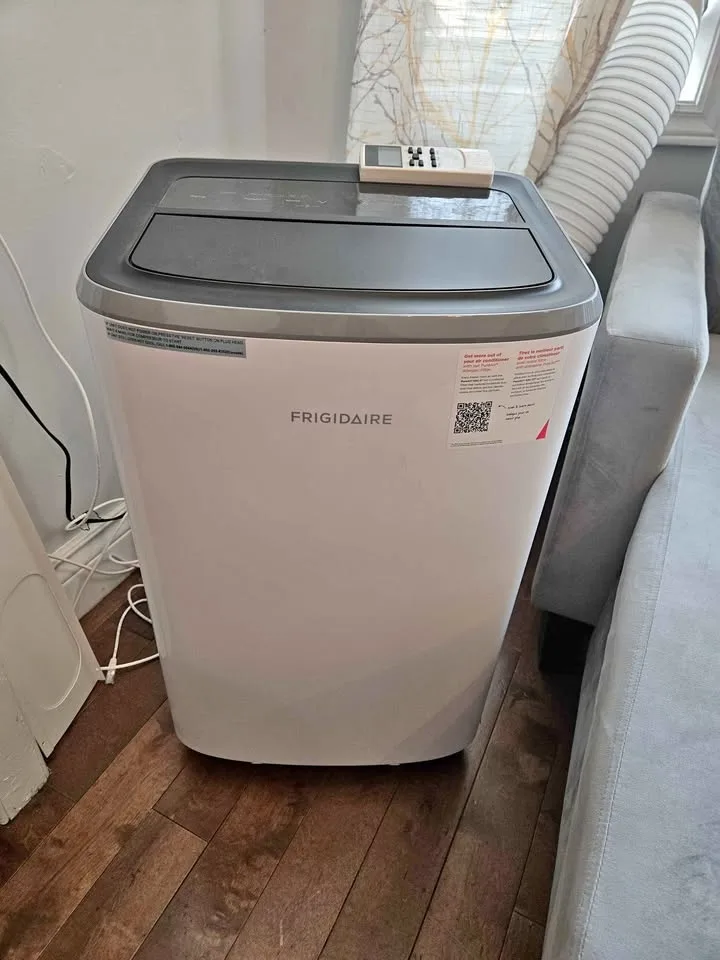 Frigidaire 12000/8000 BTU AC