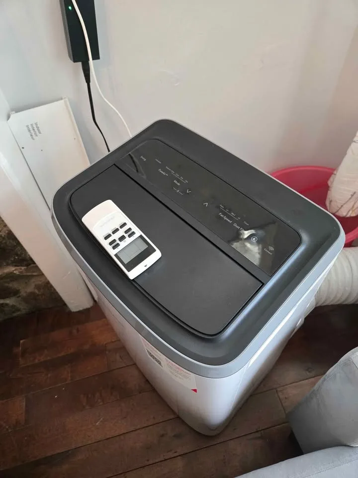 Frigidaire 12000/8000 BTU AC image indicator(2)