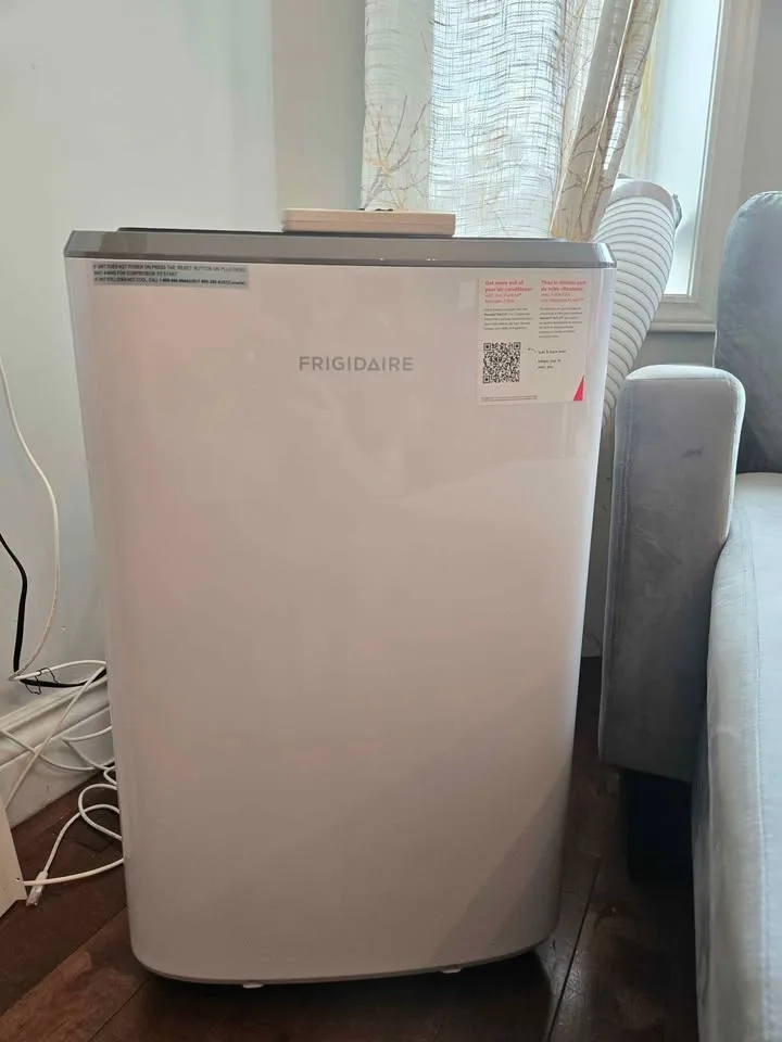 Frigidaire 12000/8000 BTU AC image indicator(4)