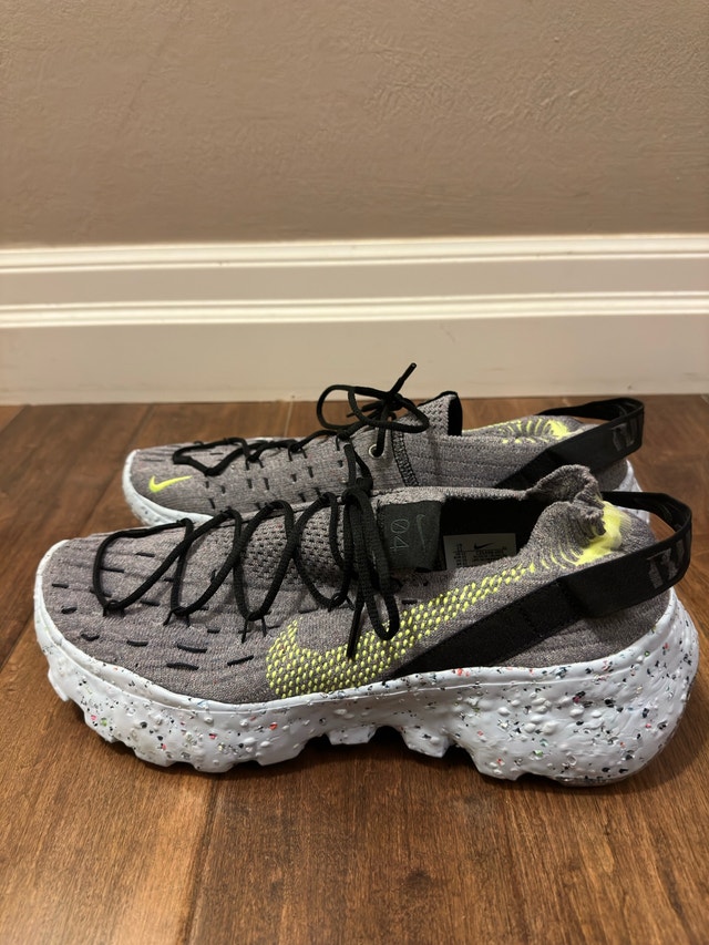 Nike Space Hippie 04
