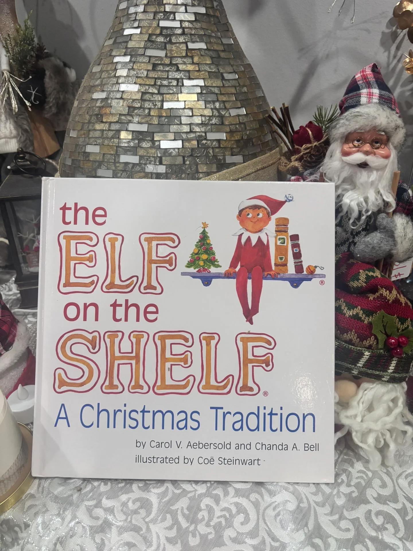 The Elf on the Shelf: A Christmas Tradition — Book Only