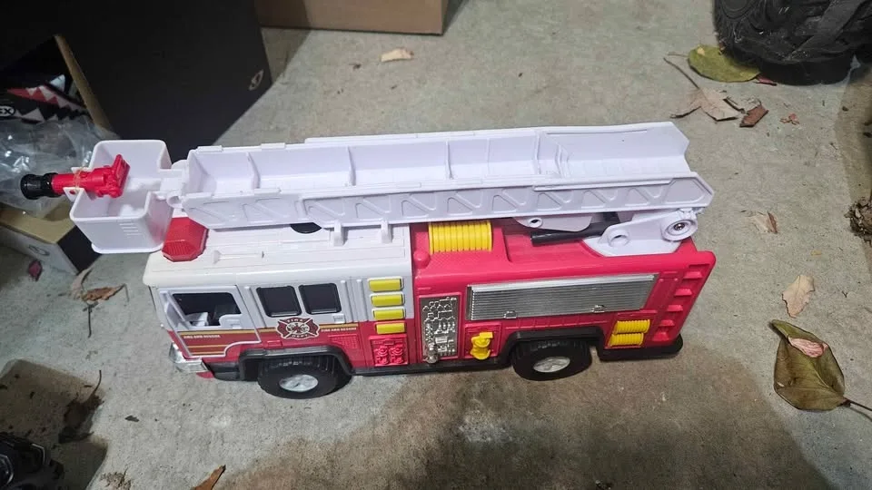 Tractors, police cars, firefighter cars, cars with music image indicator(9)