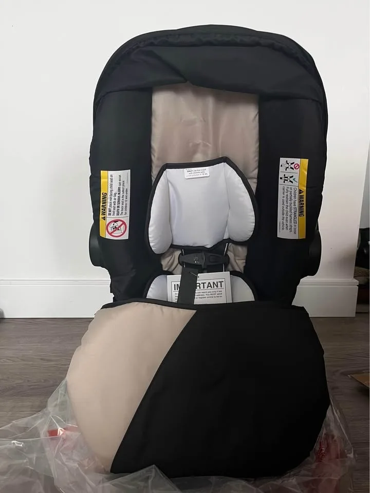 Baby Trend EZ-Lift 35 Infant Car Seat with Cover image indicator(5)