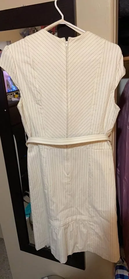 Le Chateau Dress image indicator(2)