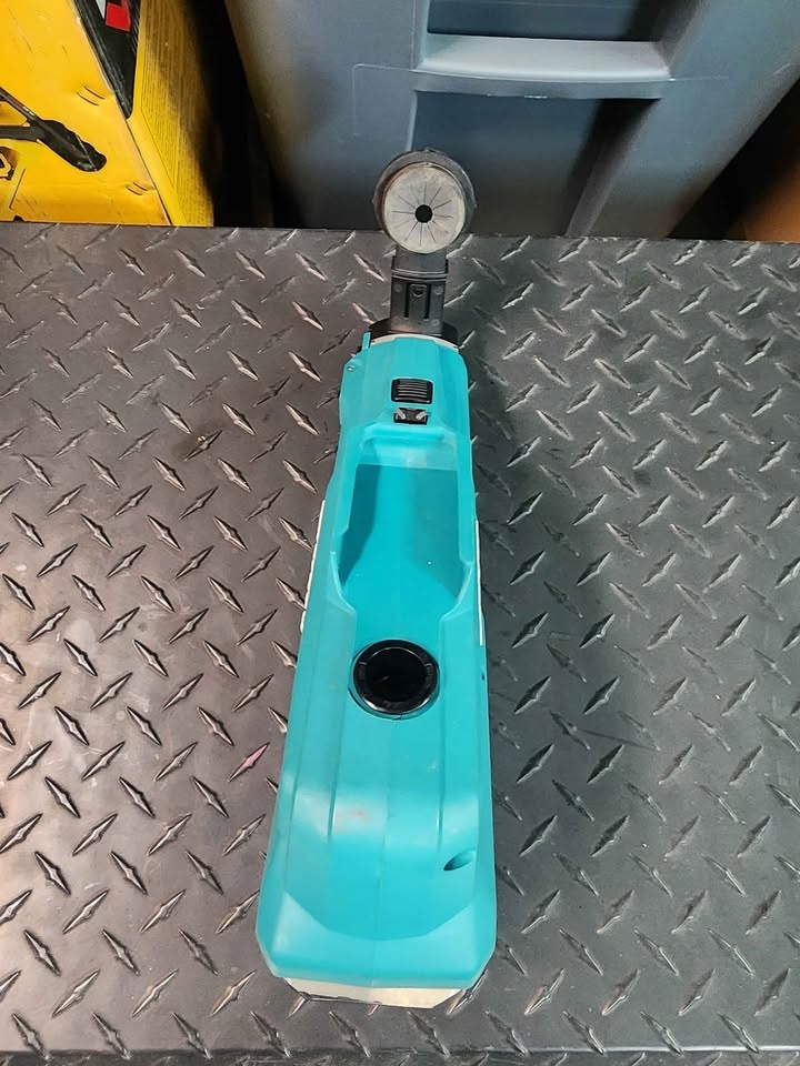 Makita sds drill vacuum attachment - photo 3