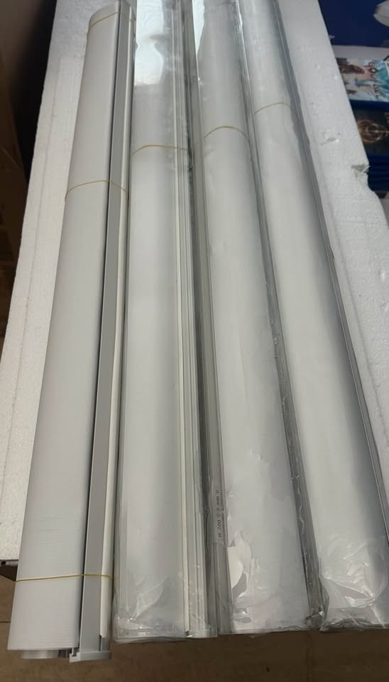Roller Blinds with Light Filter - photo 4