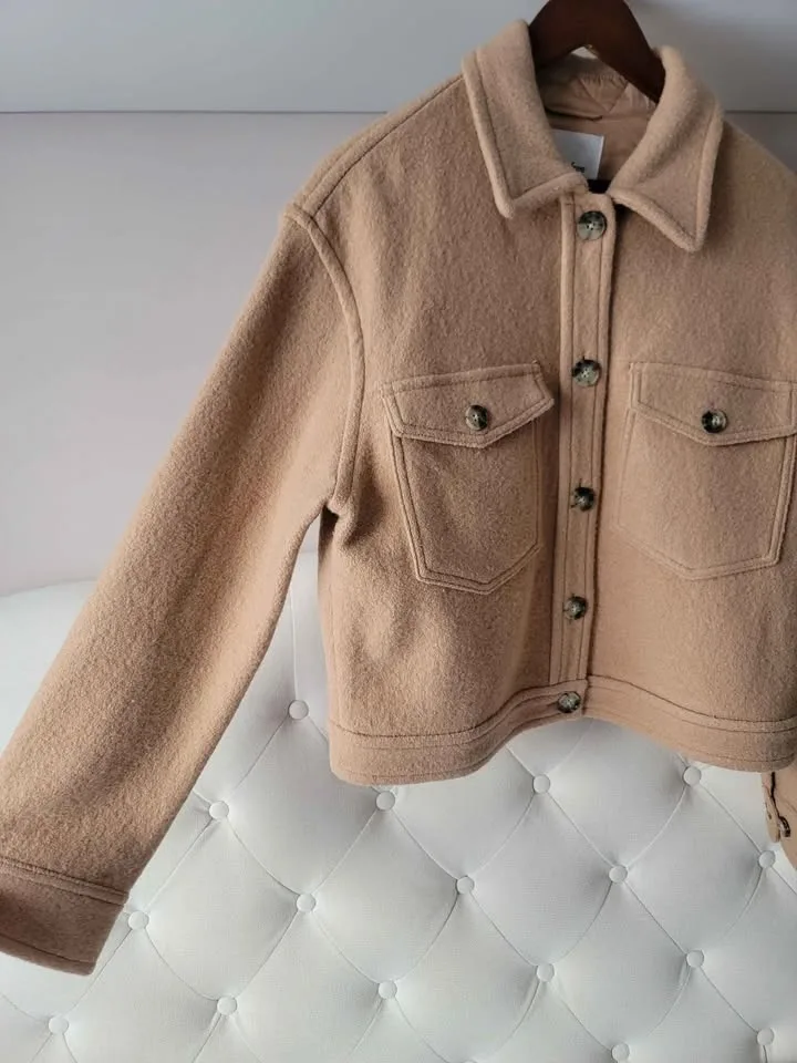 Aritzia Wilfred sz M/L Jacket 100% Merino Wool image indicator(2)