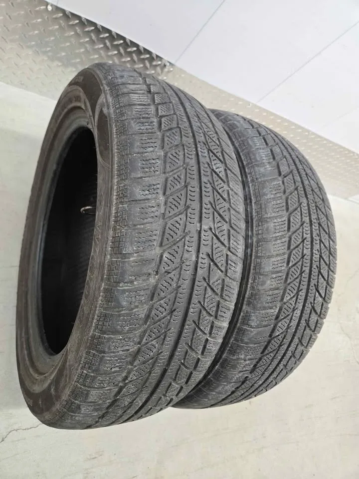 Snowmaster Winter Tires- 205/55R16 image indicator(2)