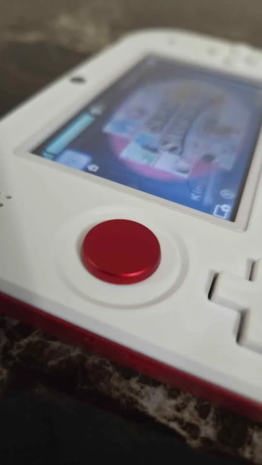 Modded Nintendo 2DS - Metal Circle Pad - 16gb - Every Game image indicator(2)