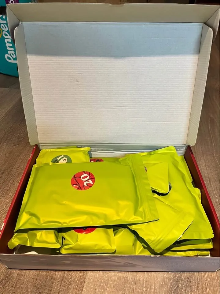 Advent Calendar for Christmas gift/gadget brand new in box image indicator(3)