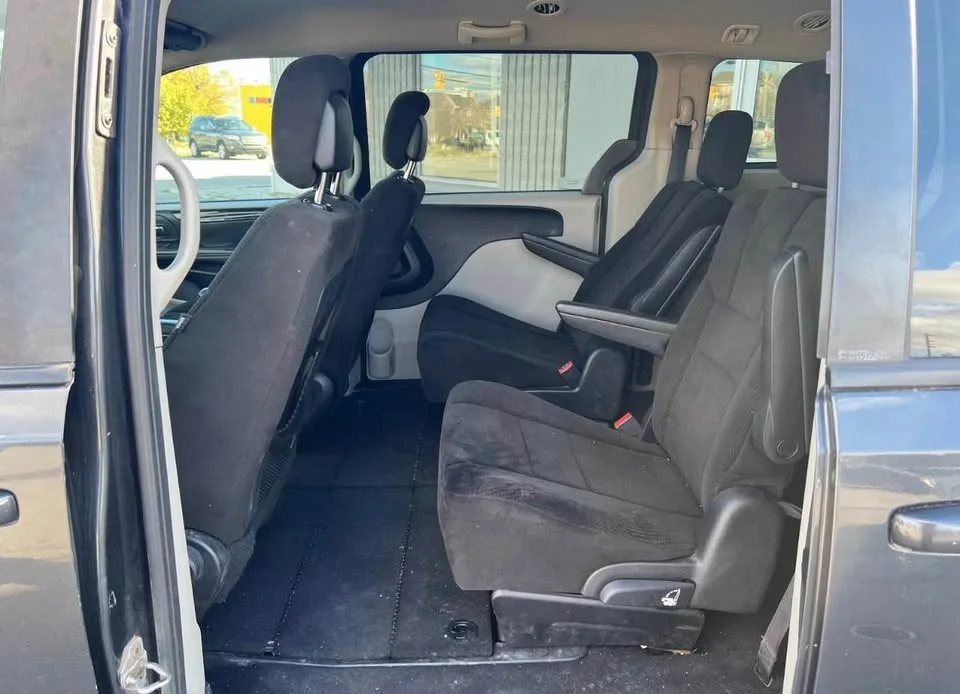 2012 Dodge Caravan image indicator(9)