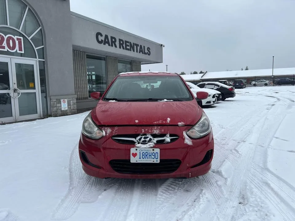 2012 Hyundai Accent image indicator(2)