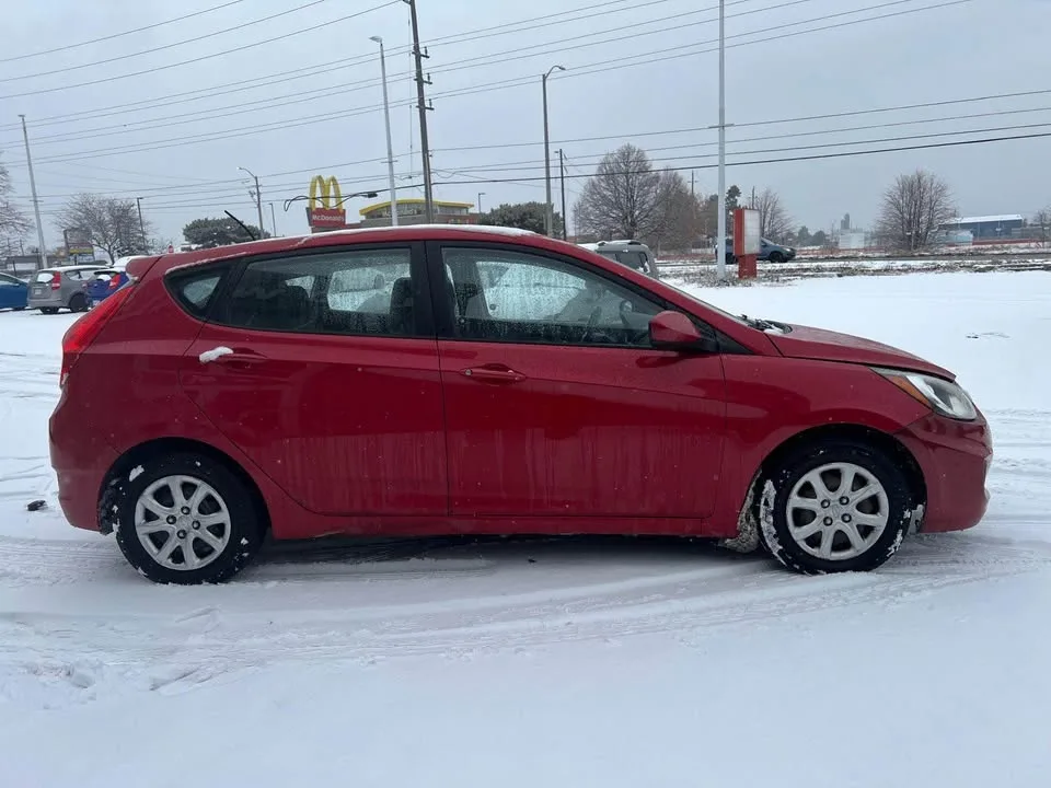 2012 Hyundai Accent image indicator(5)