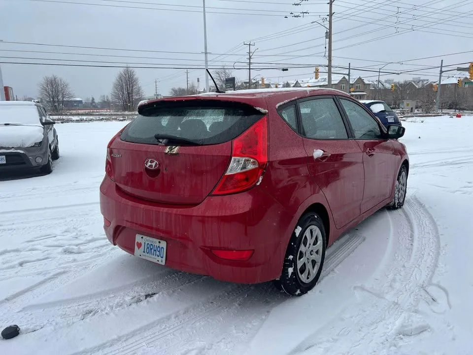 2012 Hyundai Accent image indicator(6)