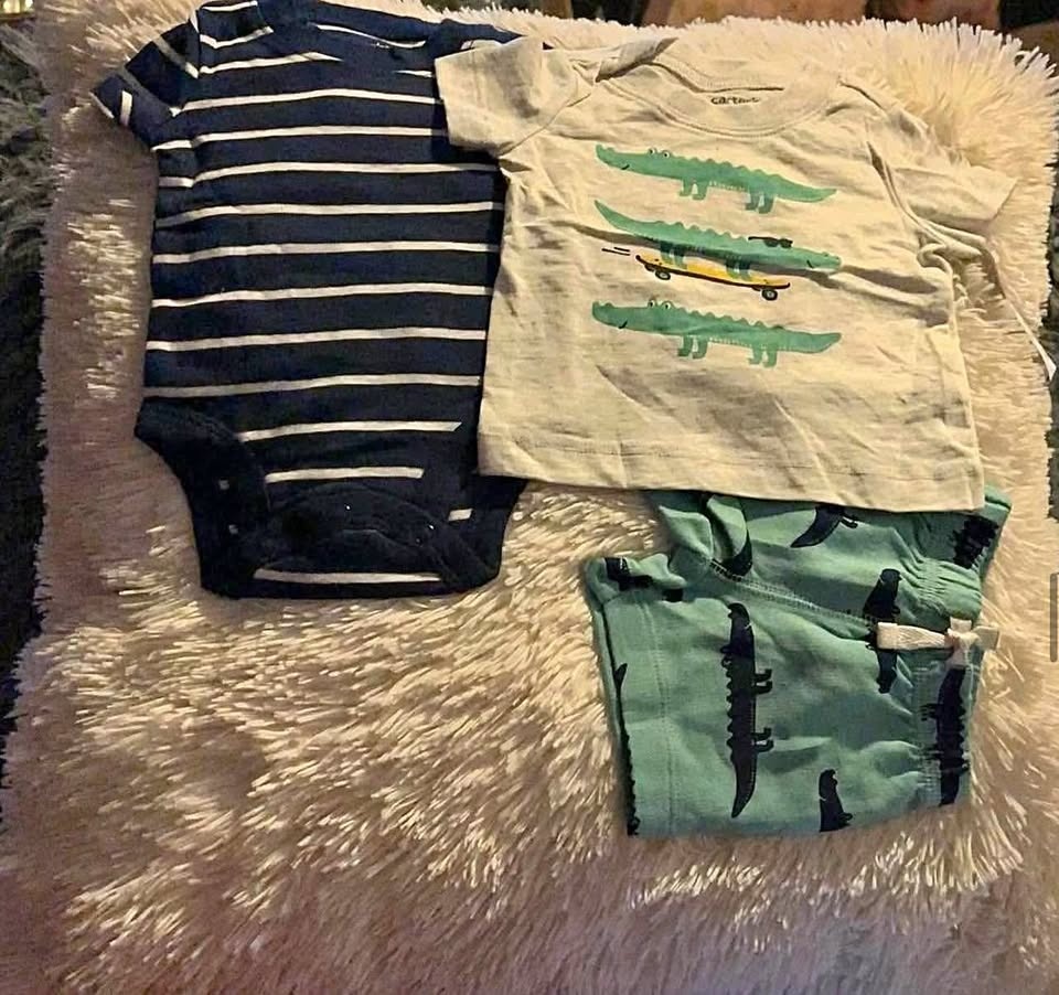 BOYS SHORTS SUIT (3PC) SIZE: NB (NEWBORN) PRICE:$25