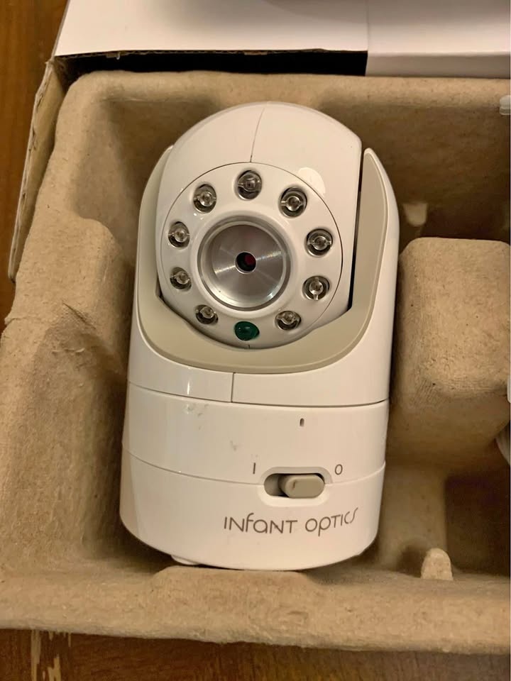 Infant Optics DXR-8 Baby Monitor
