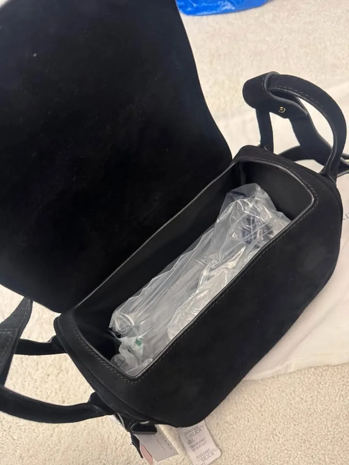 House of little bunny treasure black 22 image indicator(6)