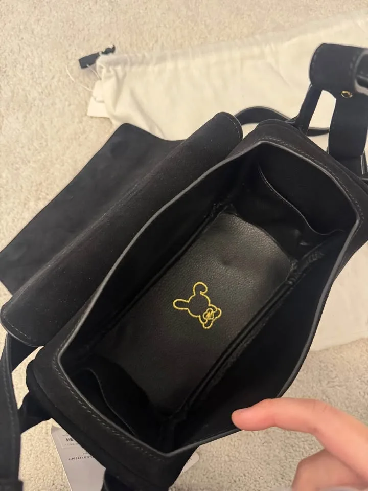 House of little bunny treasure black 22 image indicator(7)