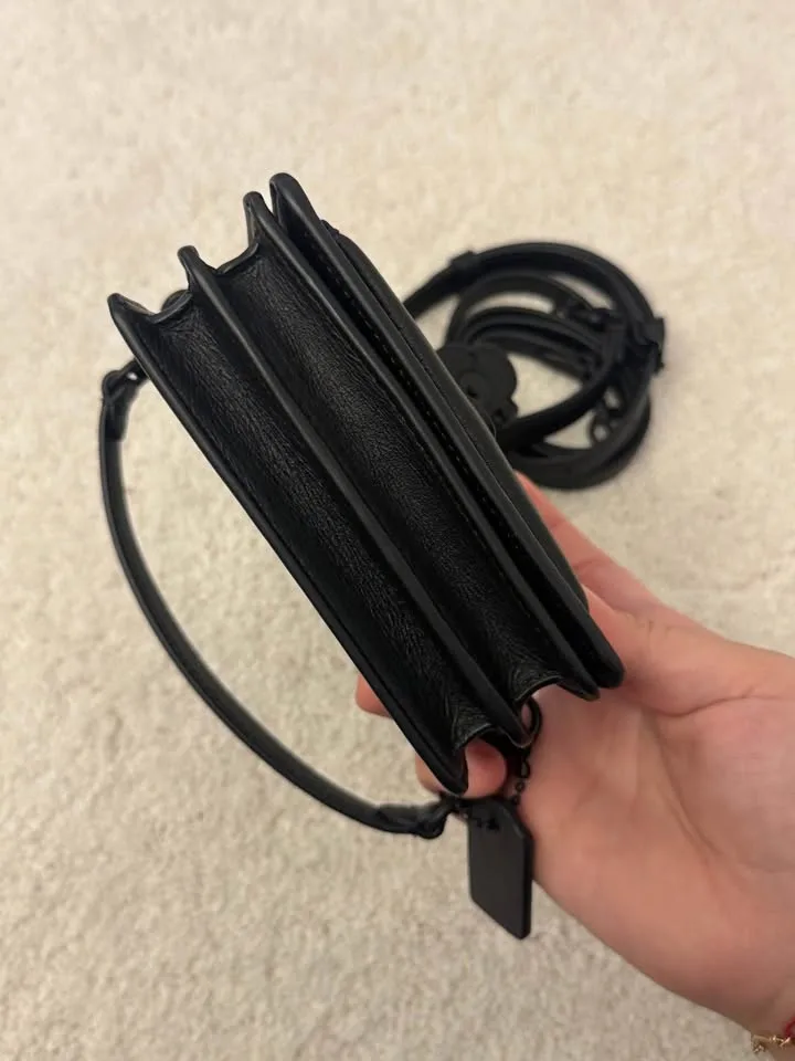 Coach Tabby 12 ALL BLACK image indicator(4)