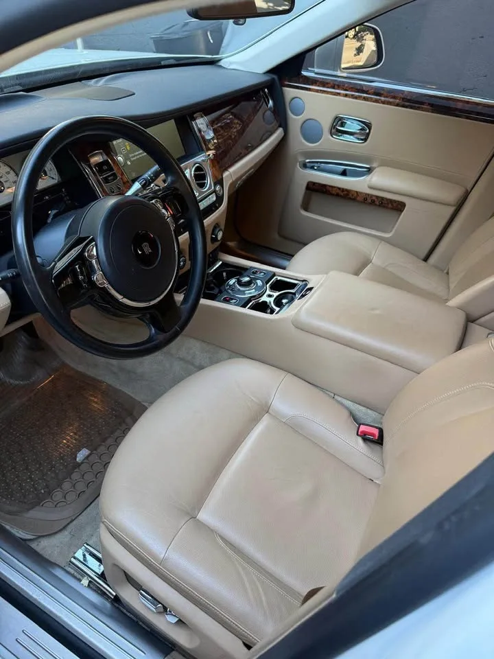 2013 Rolls-Royce Ghost · Extended Sedan 4D image indicator(3)