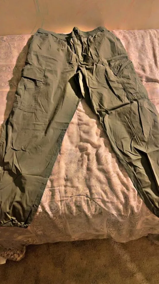 Uniqole pants and blouse