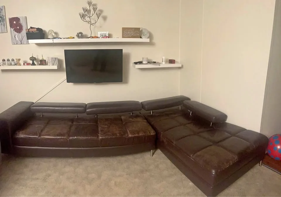 Sectional leather sofa