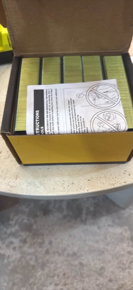 1 in. Staples (2000 per Pack) - photo 2