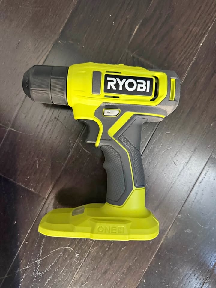 Ryobi PCL201 18V 3/8 in Drill (Tool Only)
