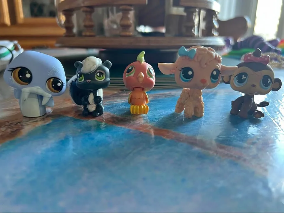Small Littlest Pet Shop bundle