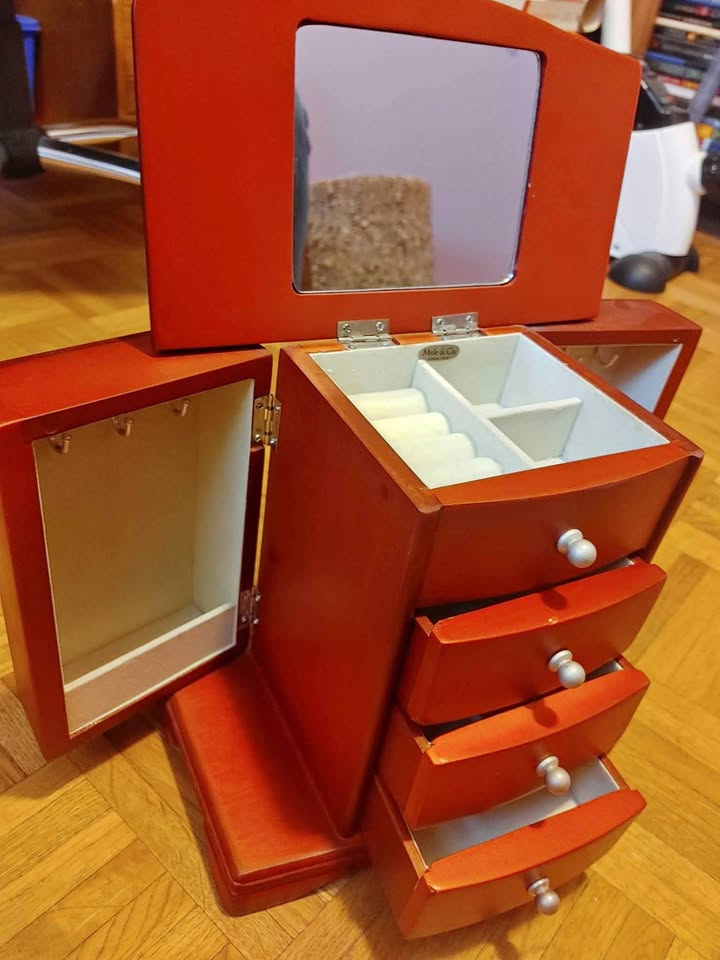 Mele & Co cherry Jewelry box