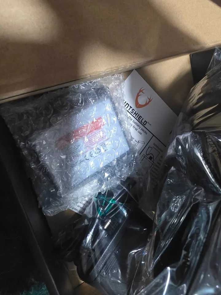 Small or Large Heated Socks - New in Box image indicator(3)