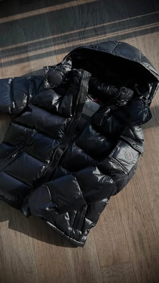 $200 Moncler Maya image indicator(4)