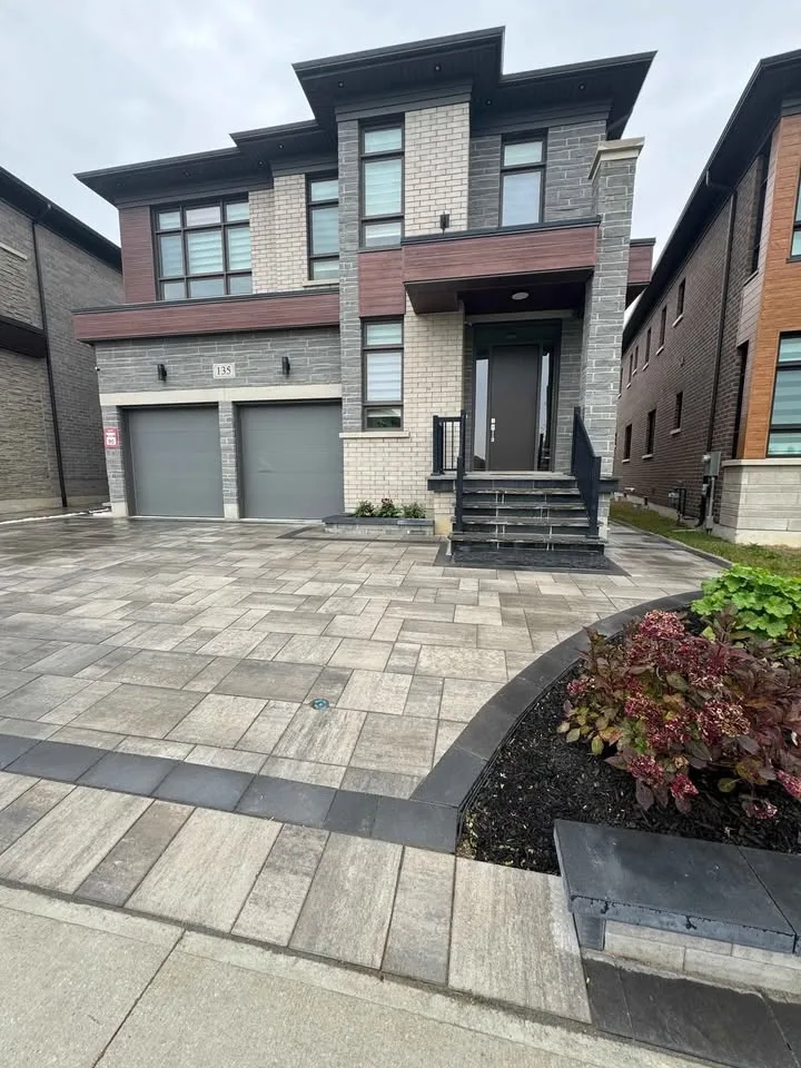 Interlock, step retaining wall image indicator(2)