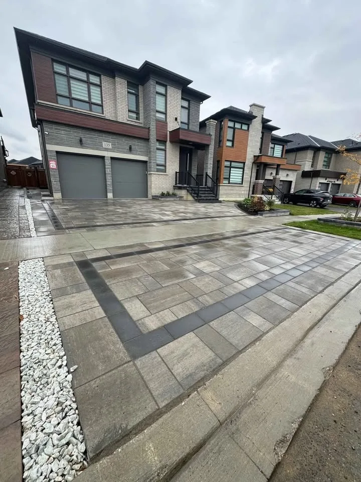 Interlock, step retaining wall image indicator(3)