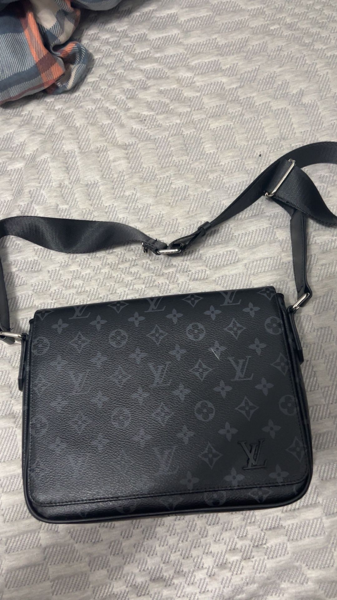 Lv Private Messenger Bag Comes With Receipt - photo 3