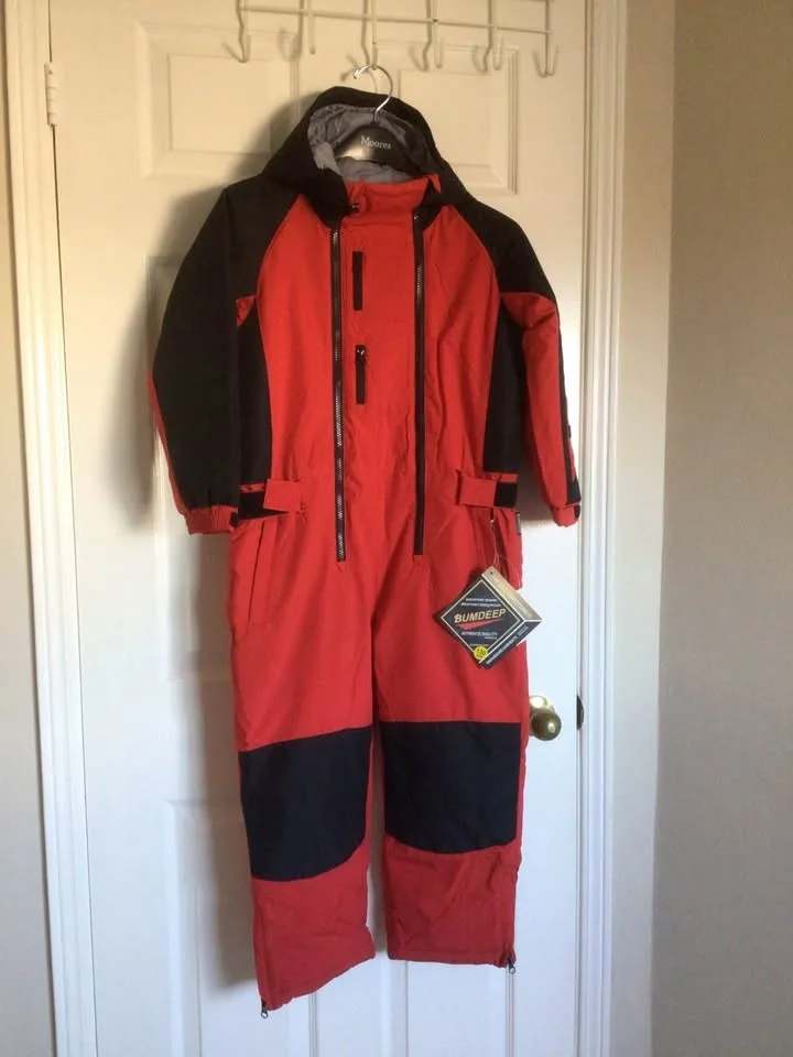 2 Ski/Snowboard Suits Size 130cm (Fits 8-9 Years) image indicator(9)
