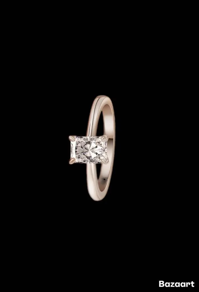 Women Sterling Silver ring size 6.5 image indicator(2)