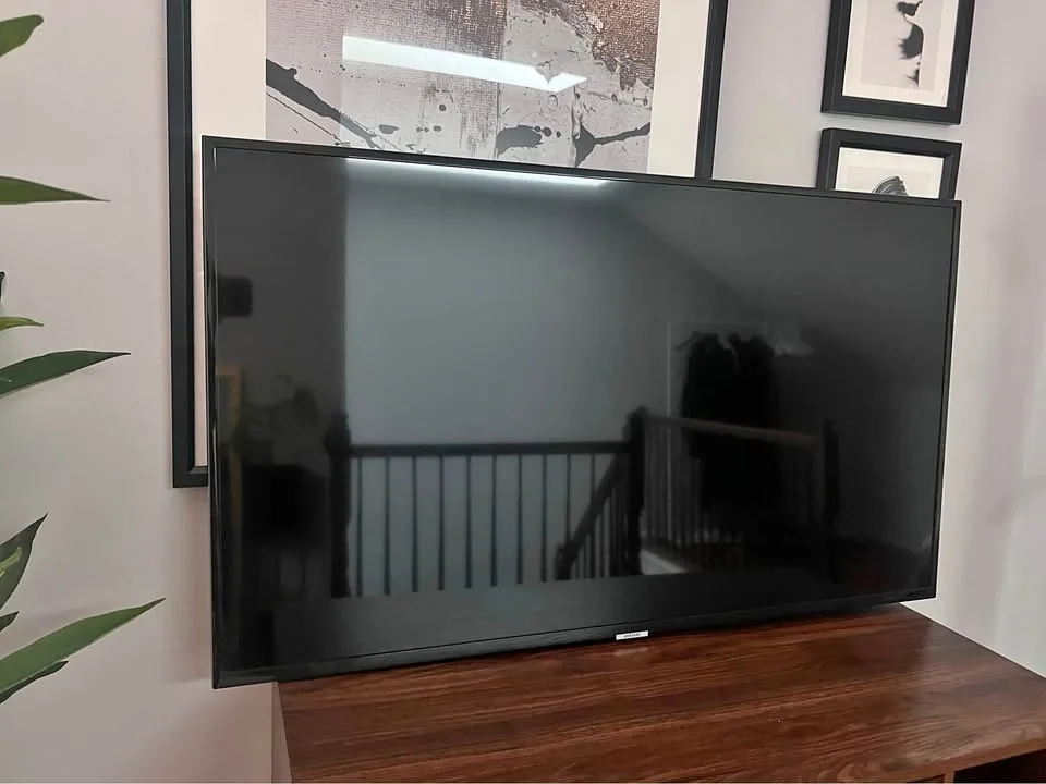 TV SAMSUNG 43” CRYSTAL UHD CU7000 SMART TV