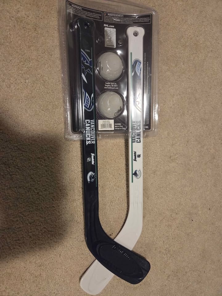 Vancouver Canucks Mini Hockey Stick and Ball Set - photo 2