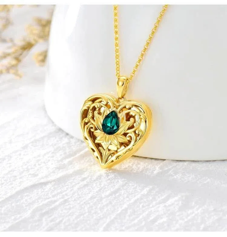 SOULMEET Daisy Locket Necklace