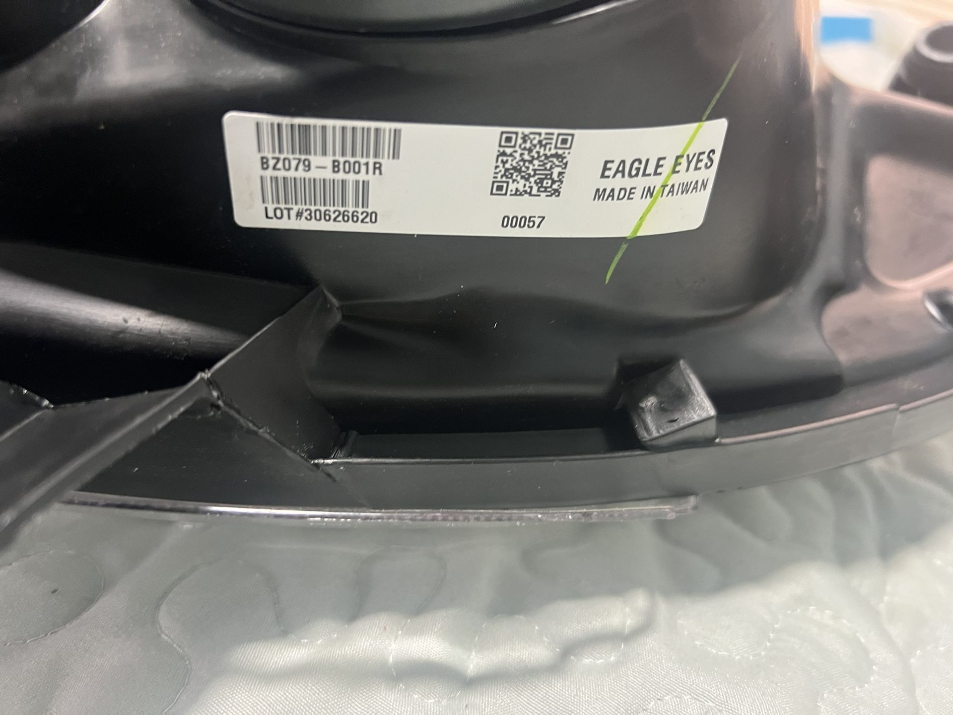 Right Side Head Light For Mercedes Benz - photo 4