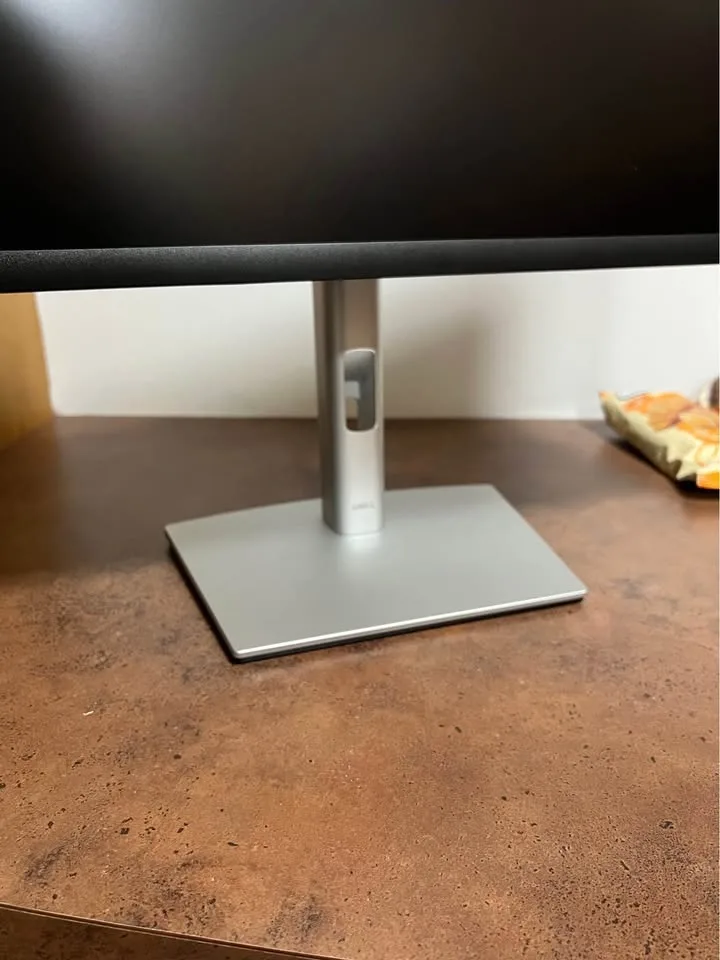 Dell monitor 24 inches image indicator(4)