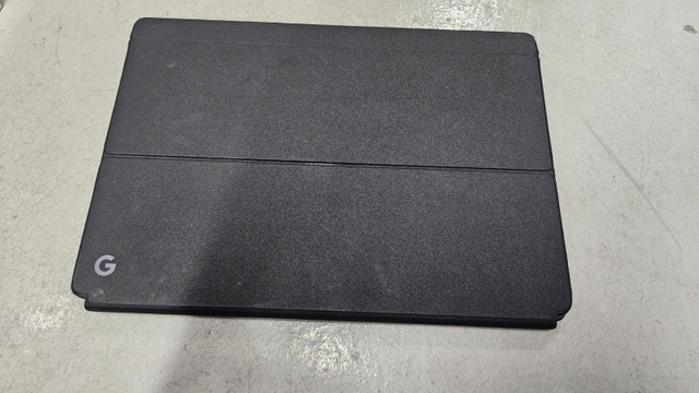 Google Pixel Slate (i5 / 8GB) + Keyboard - Great Cond.