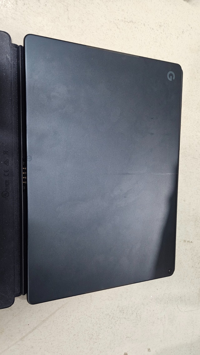 Google Pixel Slate (i5 / 8GB) + Keyboard - Great Cond. - photo 2
