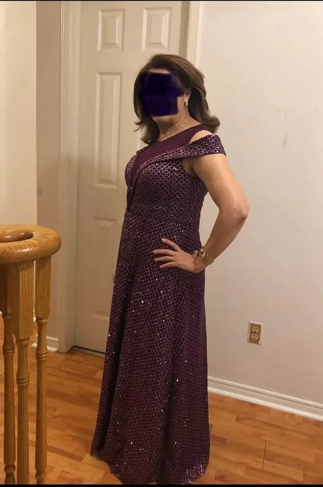 Elegant Long gown size 12 ordered from Turkey image indicator(3)