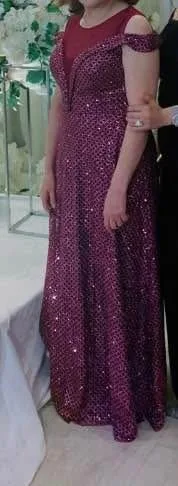 Elegant Long gown size 12 ordered from Turkey image indicator(4)