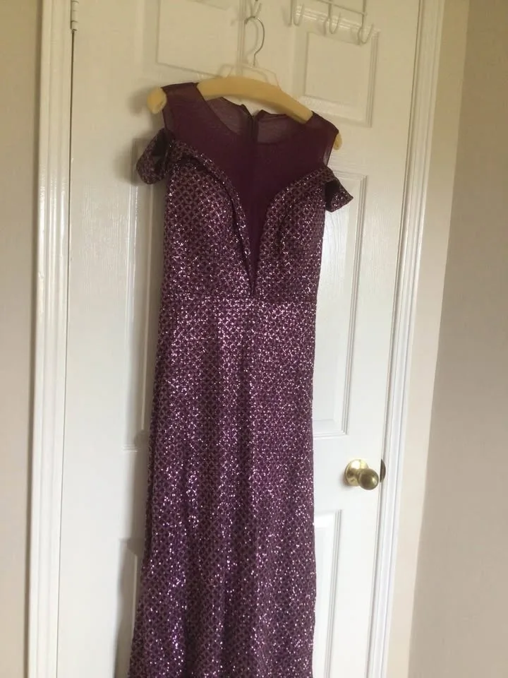 Elegant Long gown size 12 ordered from Turkey image indicator(6)